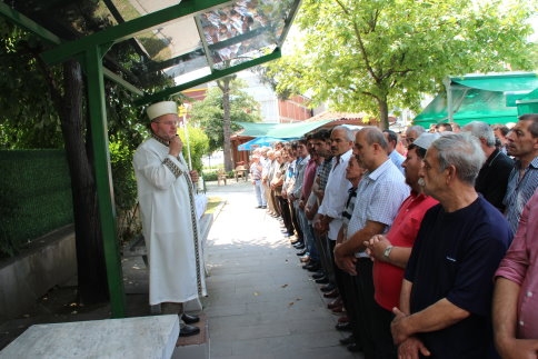 Ahmet Kılıçkeser Defnedildi
